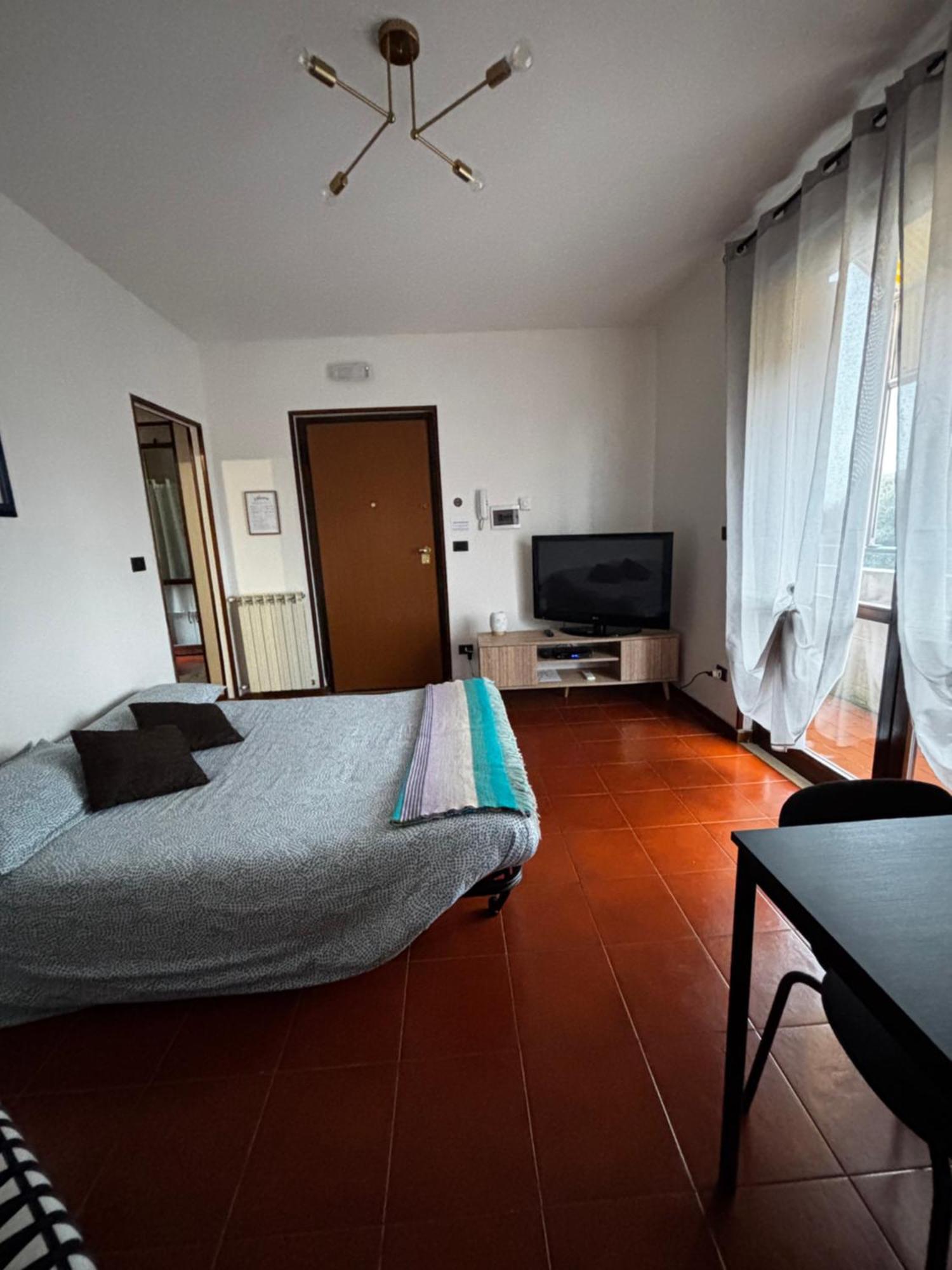 Апартаменты La Casa Di Jacopo A Fiumicino Маккарезе Экстерьер фото